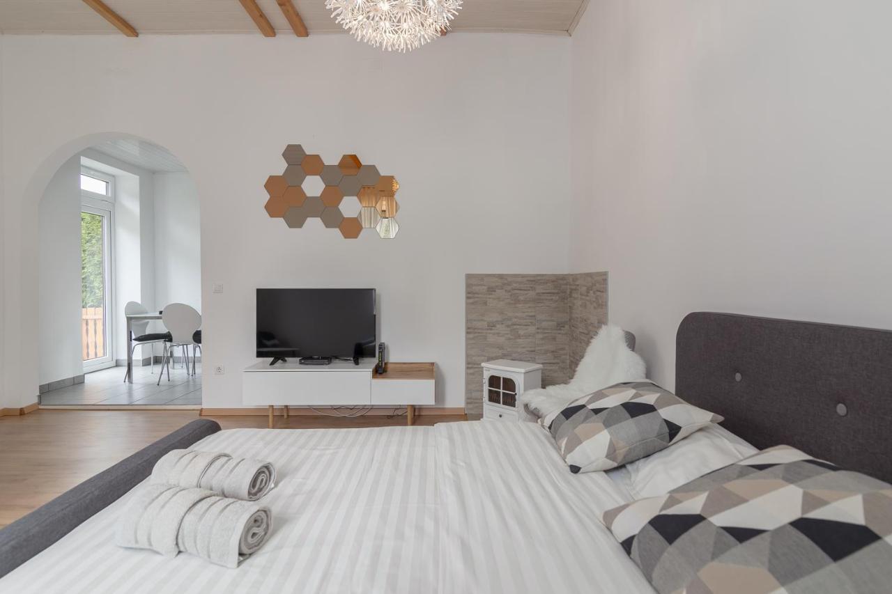 Opn Apartments Блед Екстериор снимка
